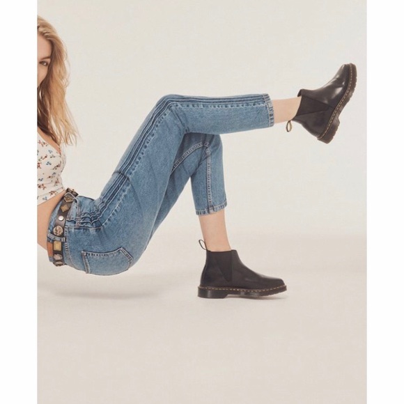 dr marten bianca chelsea boot